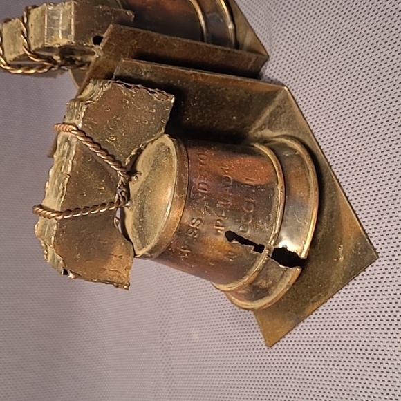 Pass And Stow Philadelphia Bronze Finish Bell Bookends Hong Kong - Picture 2 of 9